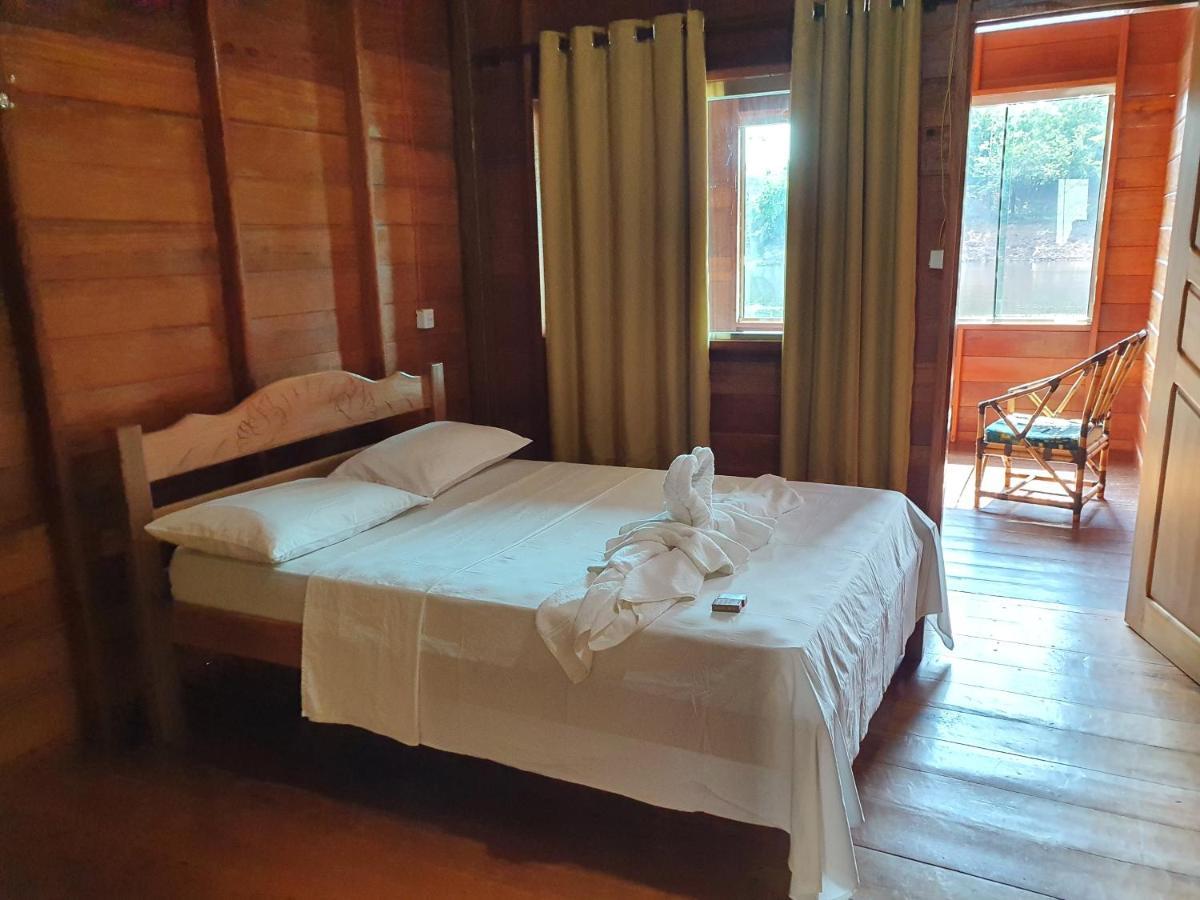 Amazon Arowana Lodge Careiro エクステリア 写真