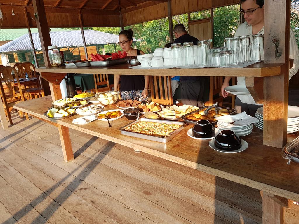 Amazon Arowana Lodge Careiro エクステリア 写真